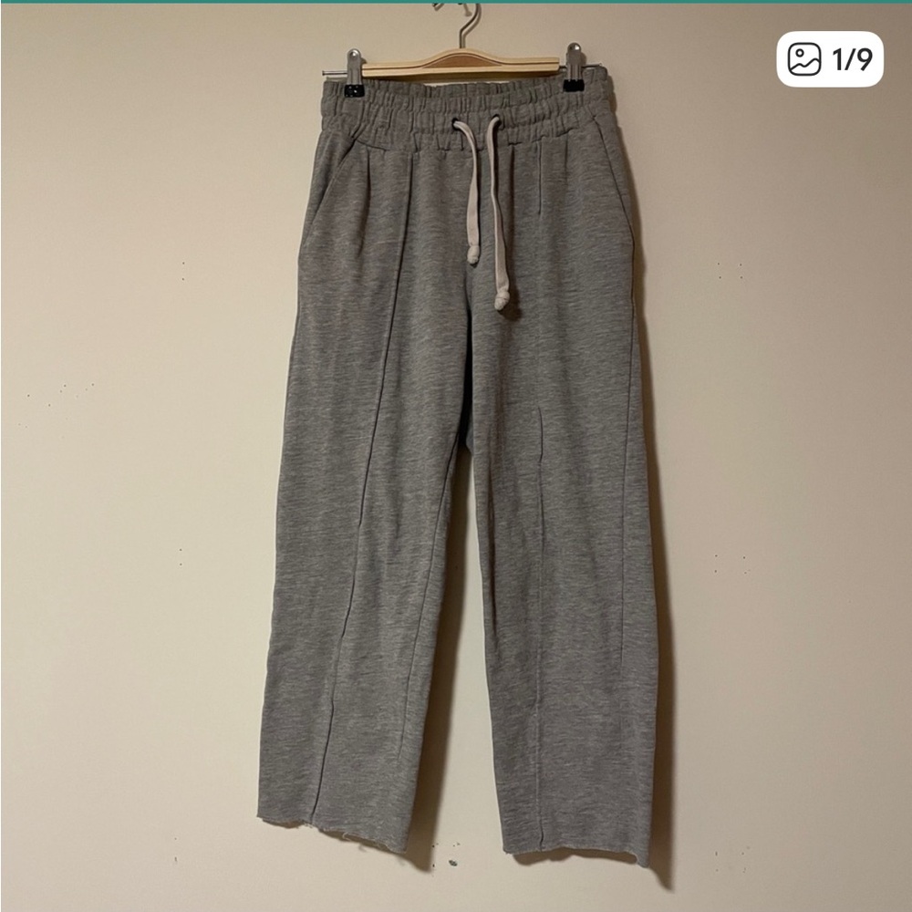 Urban Outfitters gray drawstring elastic waistband sweatpants raw hem size small
